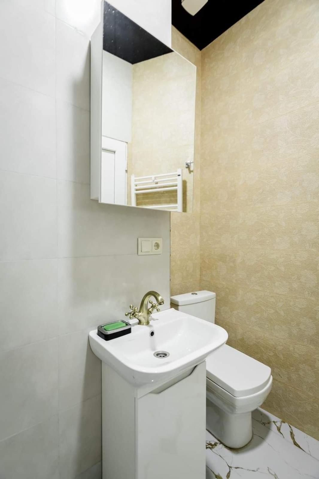 Nina'S Apartaments Tbilisi Exterior photo